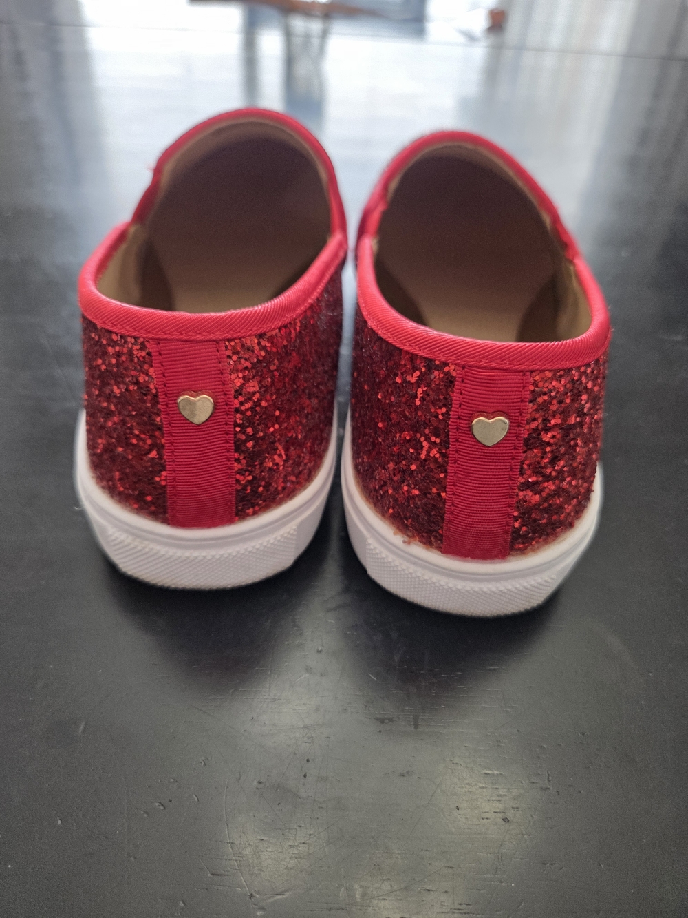 Red Glitter Slip-On Women's Sneakers - Picture 5 of 5